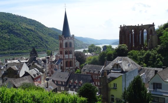 one of the many beautiful small towns germany: Bacharach