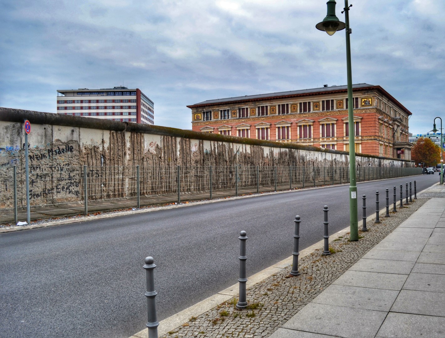 Walking the Berlin Wall is a top 10 things to do in Berlin