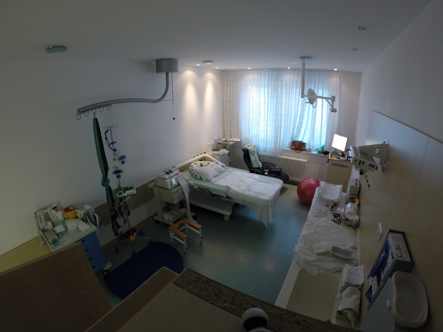 german pregnant birthing rooms