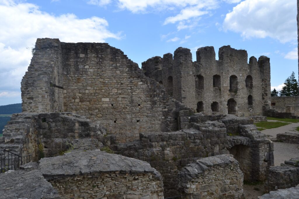 nuremberg day trip to Wolfstein Castle