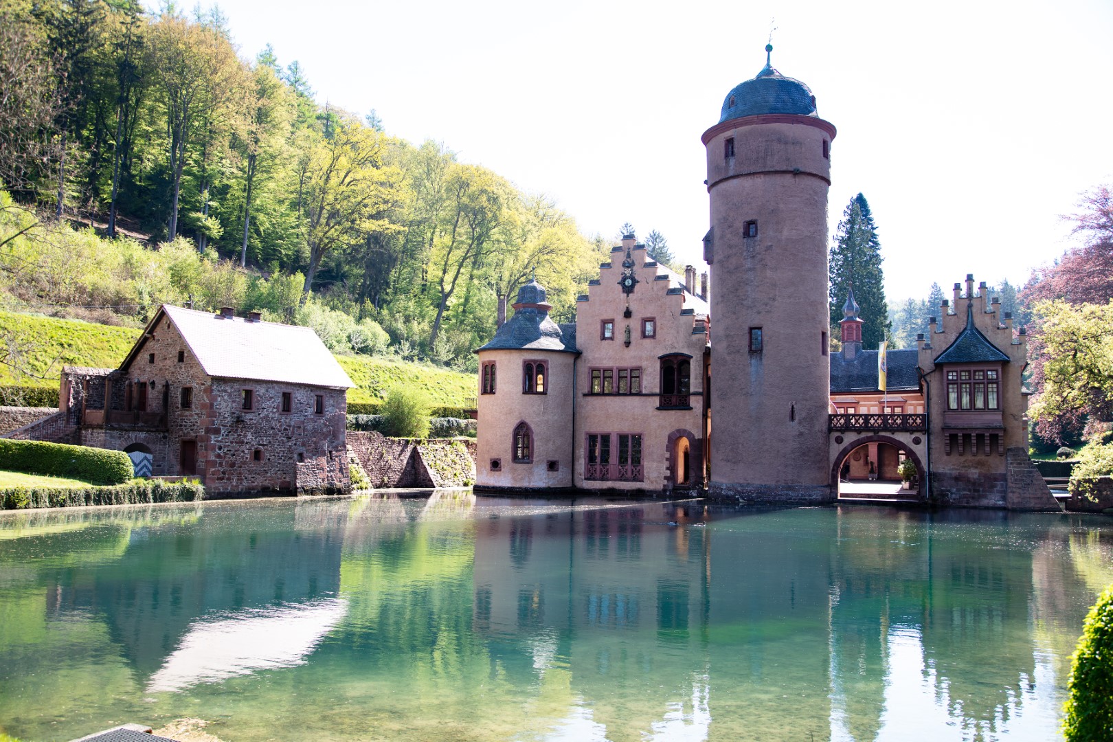 Off the beaten path Germany castles: mespelbrunn