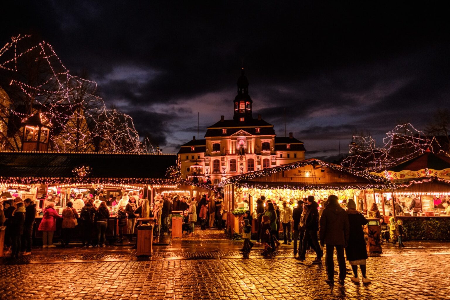 When Does the Christmas Markets Start in Germany (and other FAQs & Tips