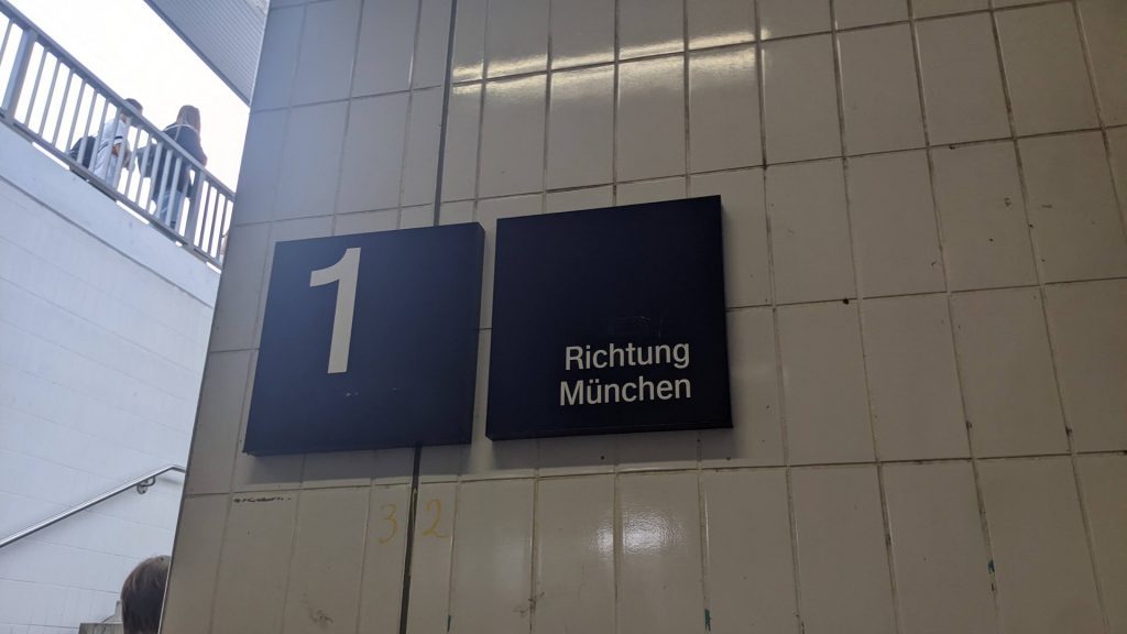 how to get from dachau to munich