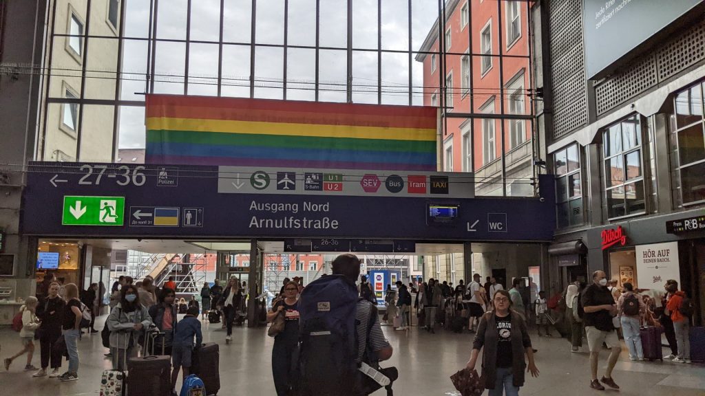 munich train station to munich airport