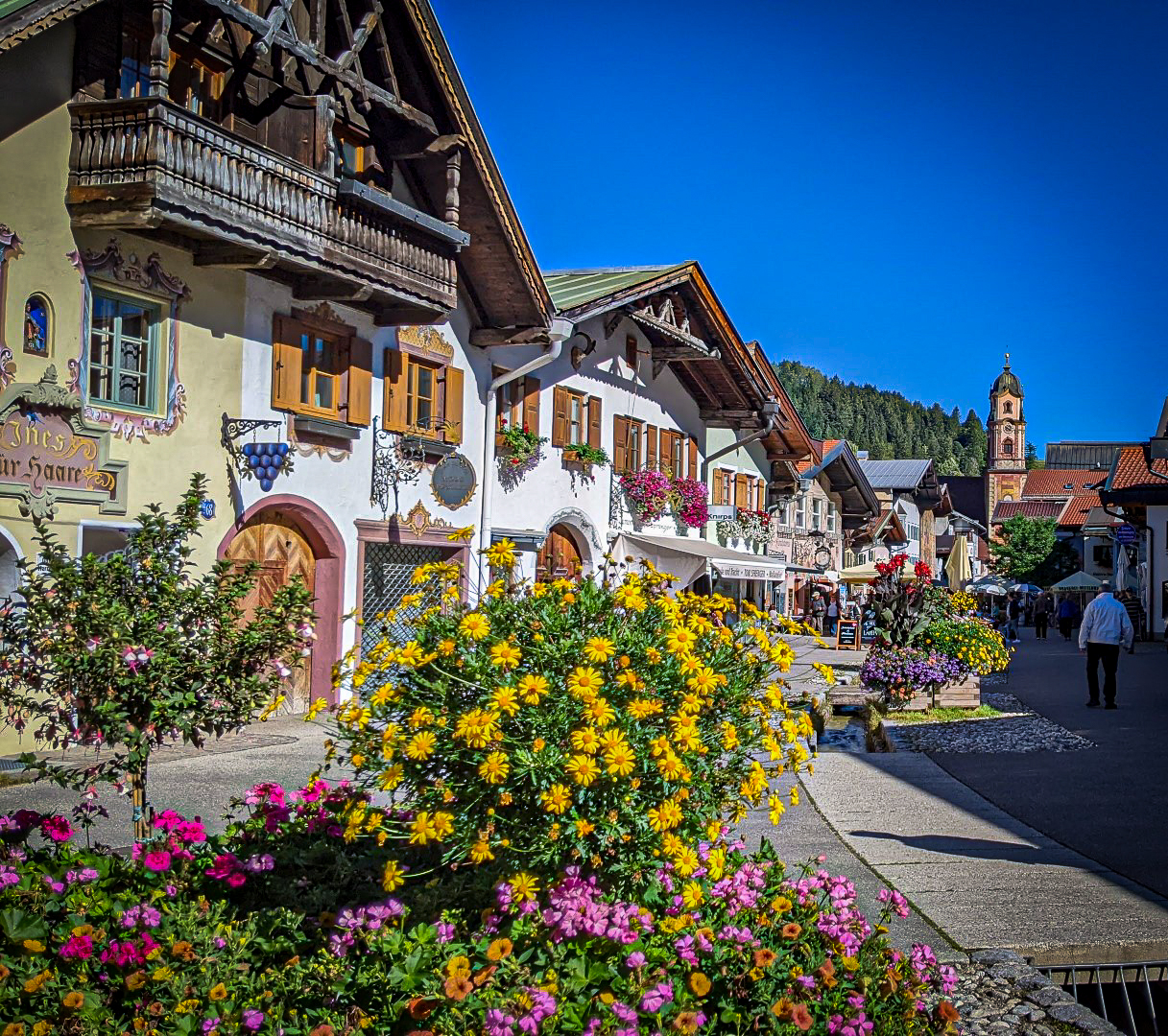 things-to-do-in-mittenwald-vs-garmisch-partenkirchen-wanderingermany