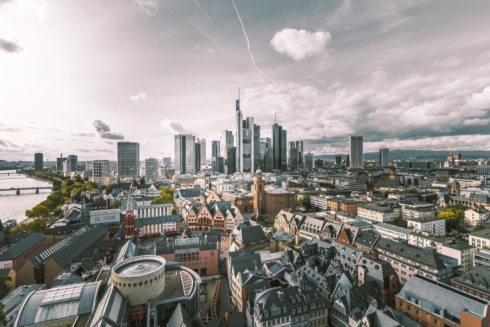 19 of the Best Frankfurt Hotels (Boutique, Budget, Airport and Luxury Options For Every Traveler)