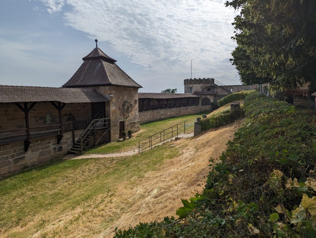 Turm und Palas Altenburg
