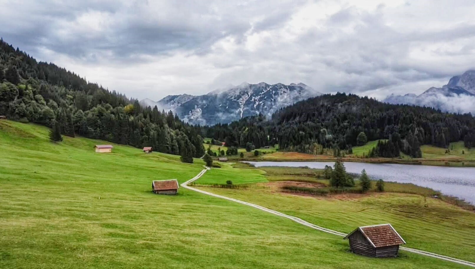 My Favorite and Best Lakes in Bavaria (Pictures don’t do them justice!)