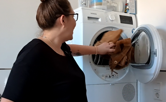 can you machine wash Lederhosen? NO